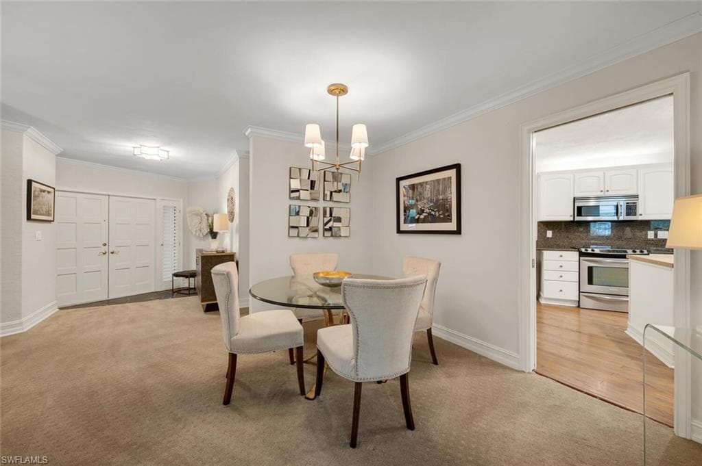 2050 Crayton Rd, Naples, FL 34102-13