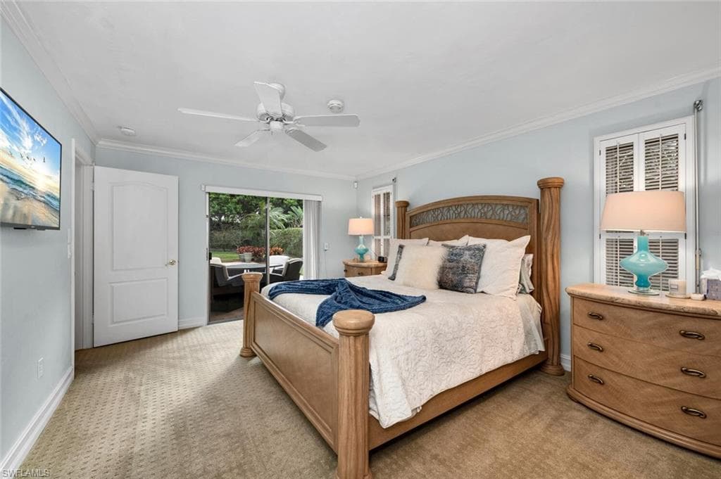 2050 Crayton Rd, Naples, FL 34102-14