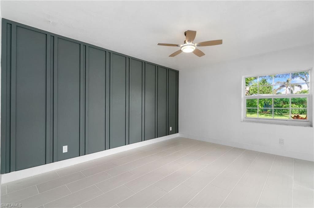 2106 Tama Cir 102, Naples, FL 34112-13