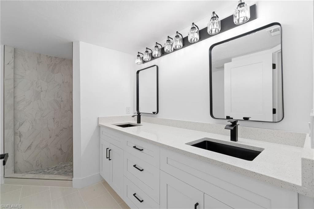 2106 Tama Cir 102, Naples, FL 34112-14