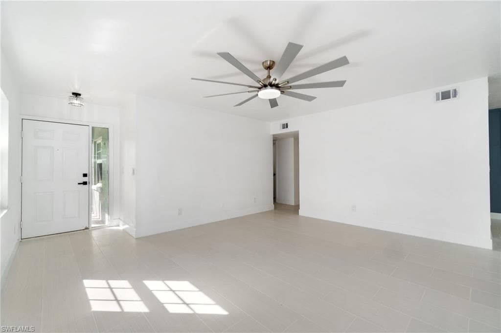 2106 Tama Cir 102, Naples, FL 34112-19
