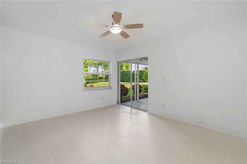 2106 Tama Cir 102, Naples, FL 34112-25