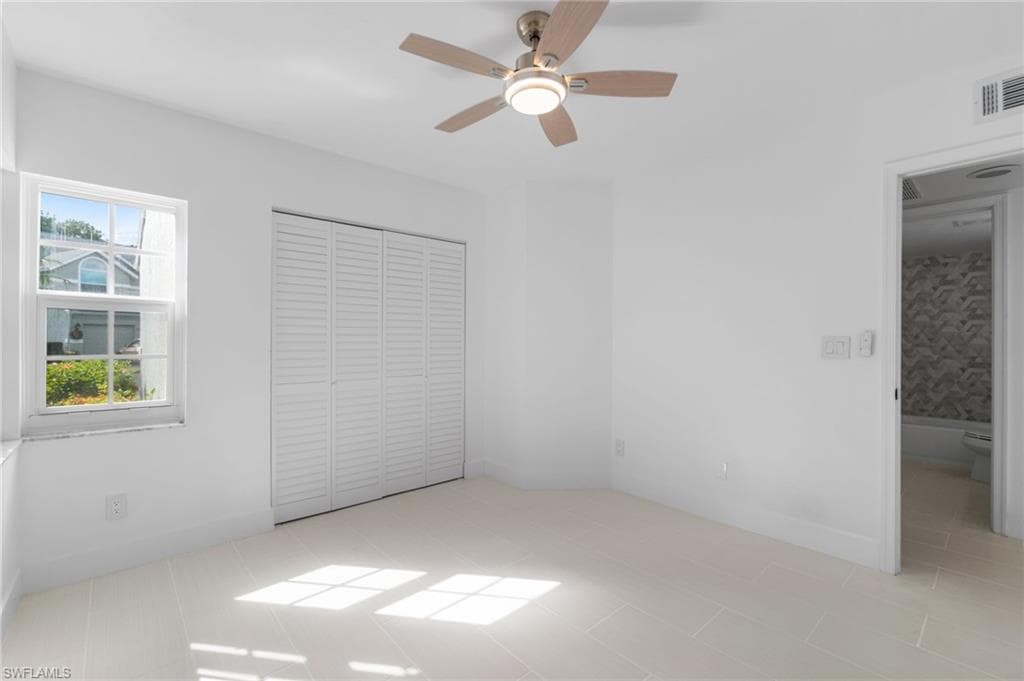 2106 Tama Cir 102, Naples, FL 34112-27