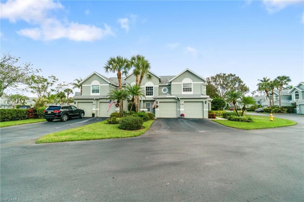2106 Tama Cir 102, Naples, FL 34112-44