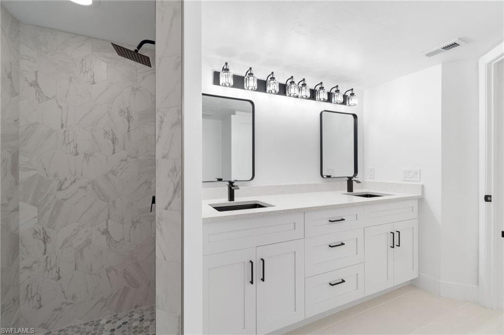 2106 Tama Cir 102, Naples, FL 34112-4