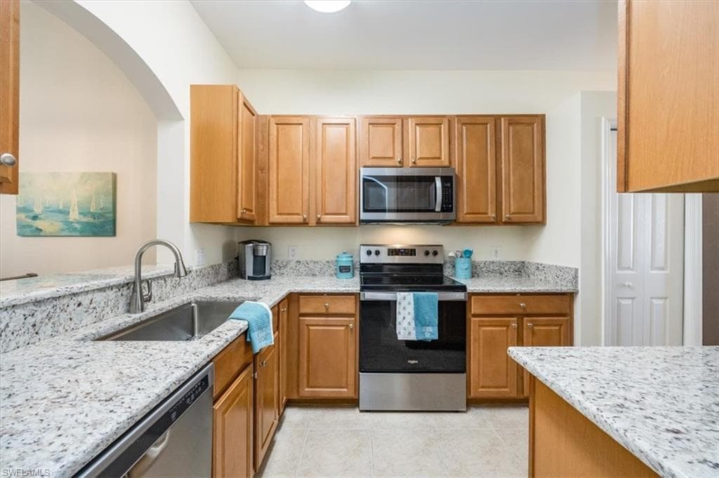 14095 Winchester Ct 603, Naples, FL 34114-4
