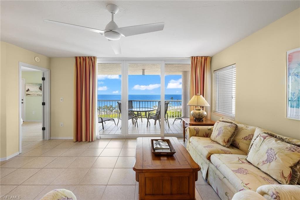 40 Seagate Dr 603a, Naples, FL 34103-4