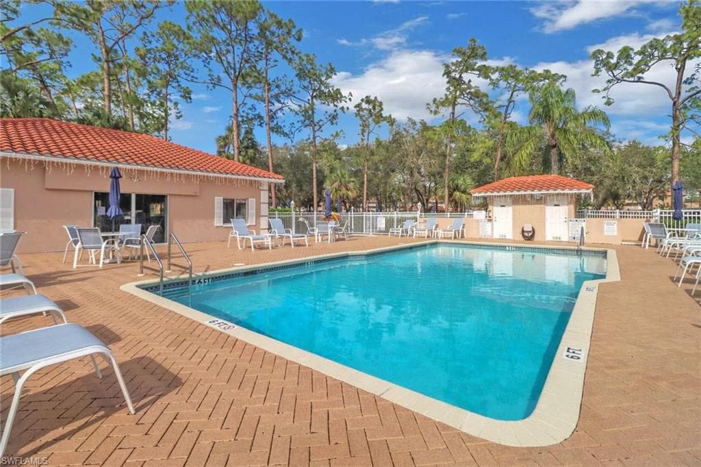 5970 Amherst Dr C104, Naples, FL 34112-18