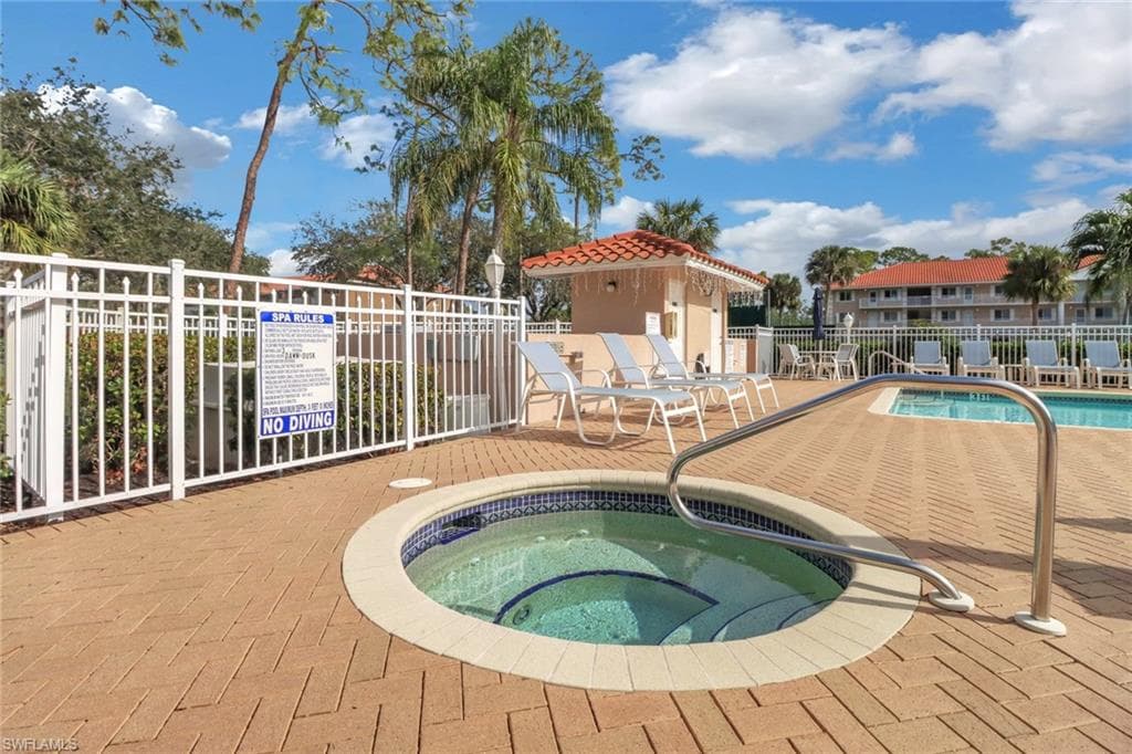 5970 Amherst Dr C104, Naples, FL 34112-20