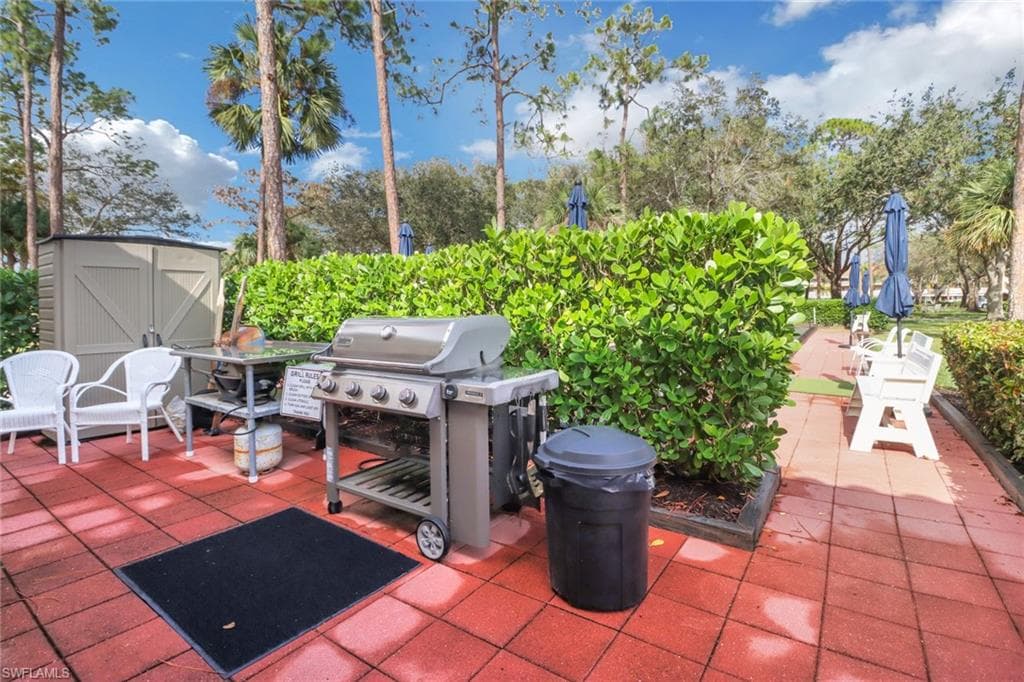 5970 Amherst Dr C104, Naples, FL 34112-21