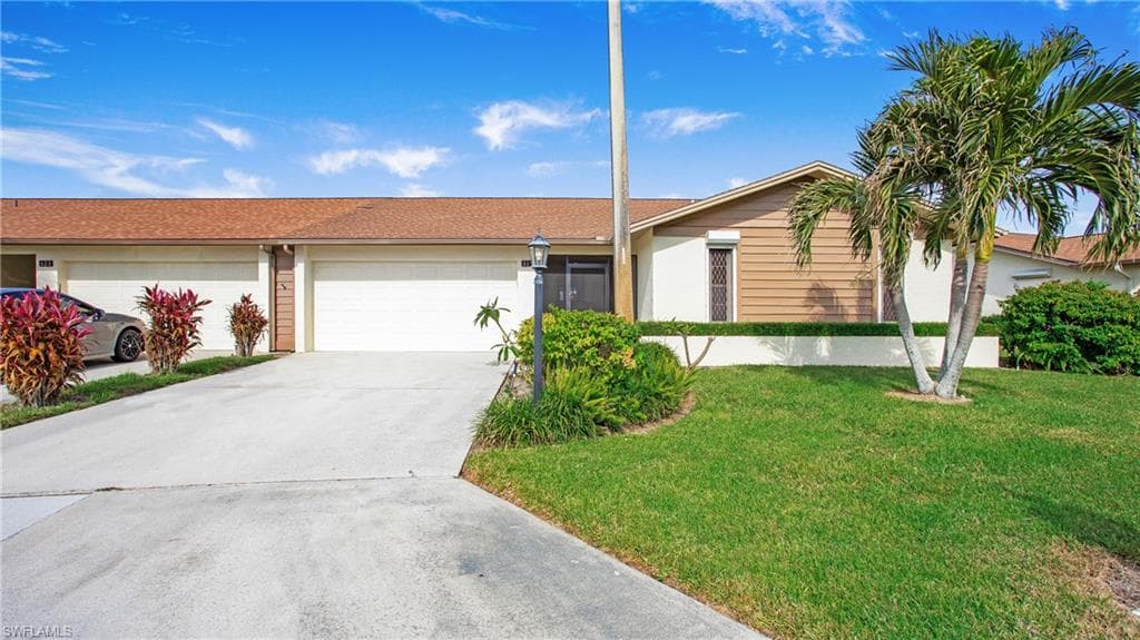 319 Reynolds Ct M12, Naples, FL 34112-20