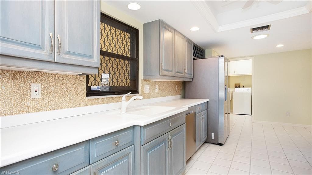 319 Reynolds Ct M12, Naples, FL 34112-7