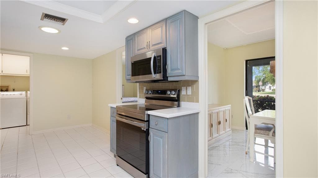 319 Reynolds Ct M12, Naples, FL 34112-8