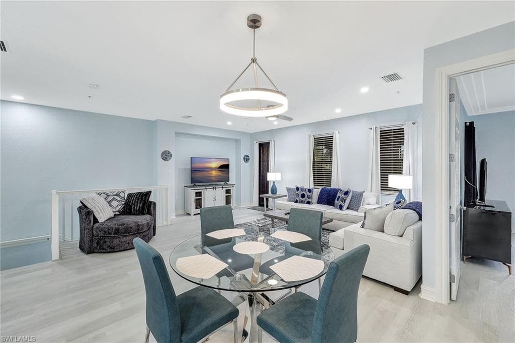 9110 Capistrano St S 8402, Naples, FL 34113-11