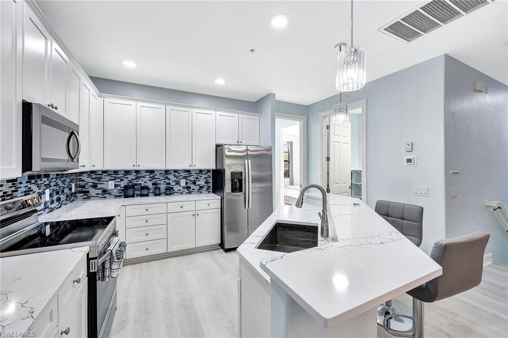 9110 Capistrano St S 8402, Naples, FL 34113-15