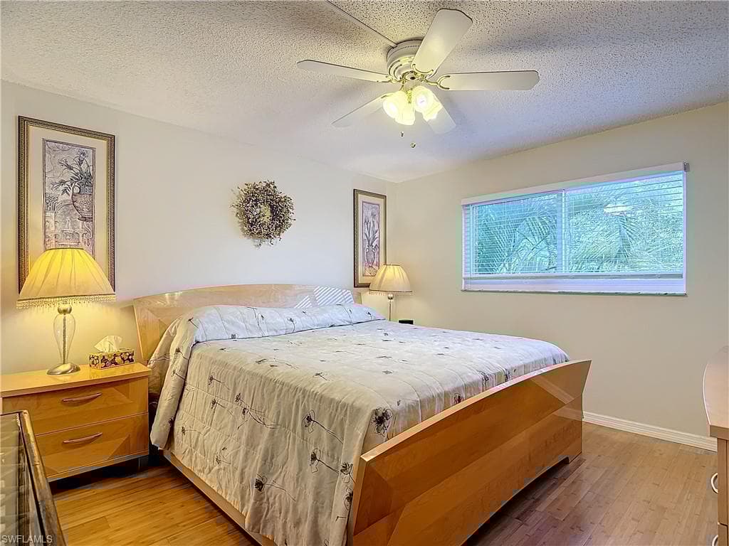 170 Turtle Lake Ct 211, Naples, FL 34105-13