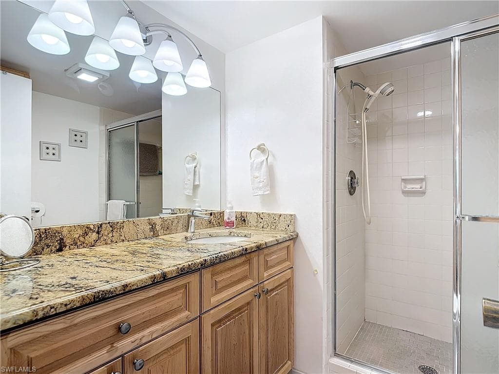 170 Turtle Lake Ct 211, Naples, FL 34105-14