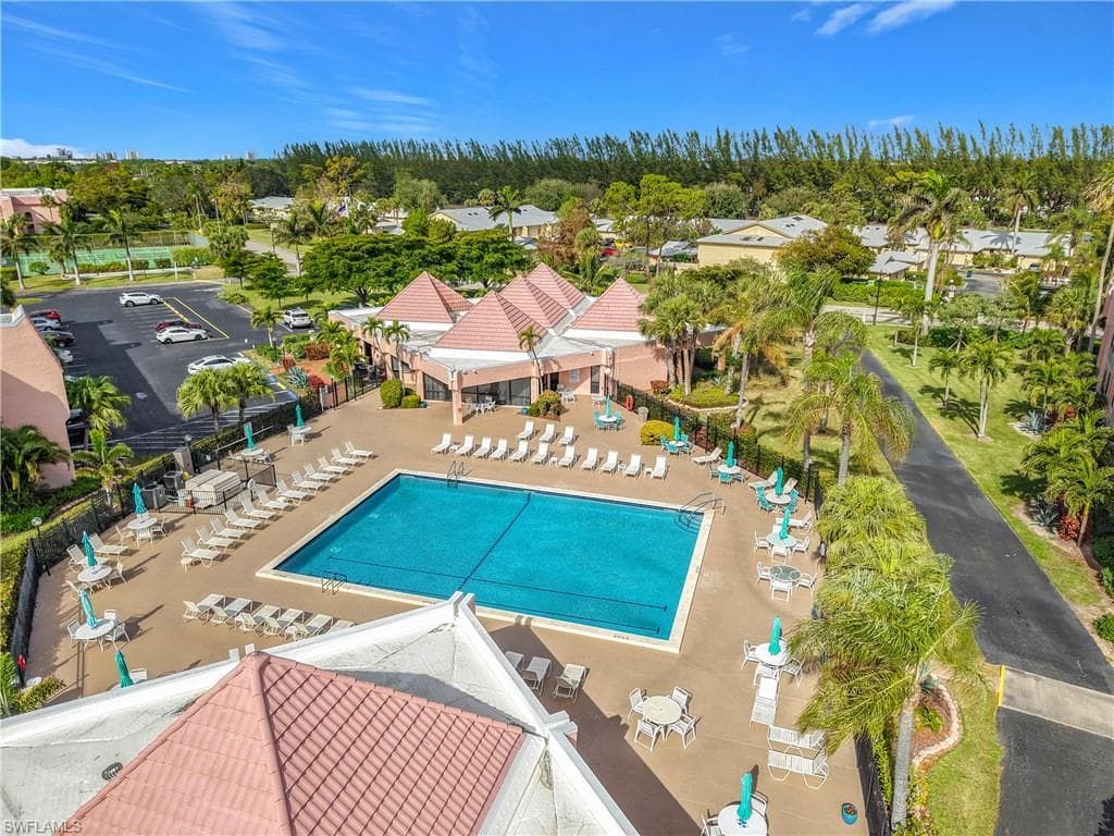 170 Turtle Lake Ct 211, Naples, FL 34105-23