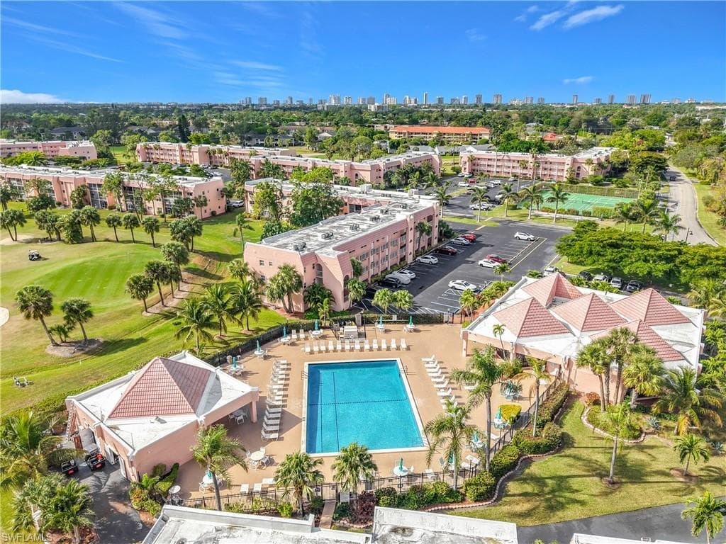 170 Turtle Lake Ct 211, Naples, FL 34105-24