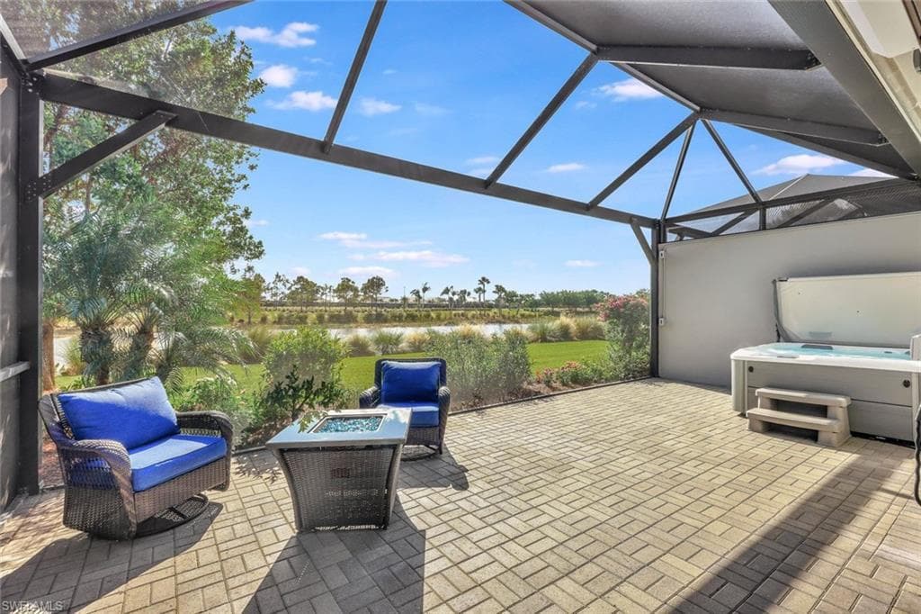 5676 Highbourne Dr, Naples, FL 34113-8
