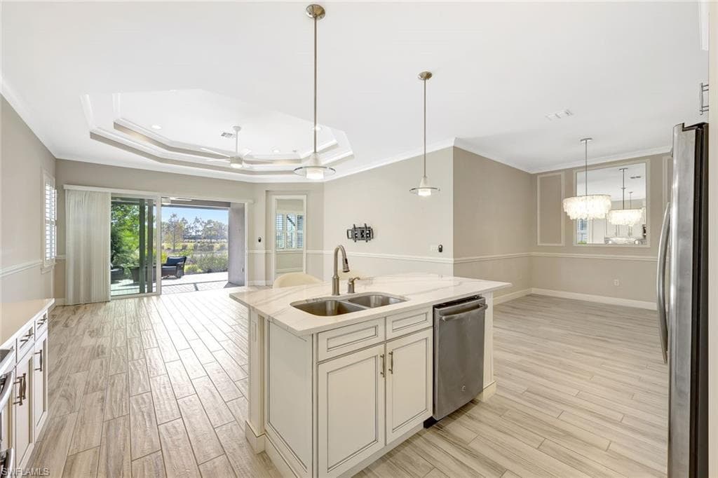 5676 Highbourne Dr, Naples, FL 34113-18