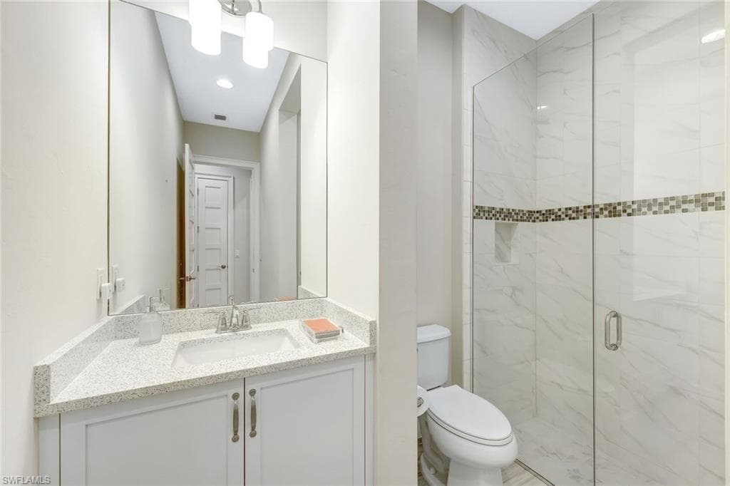 5676 Highbourne Dr, Naples, FL 34113-23