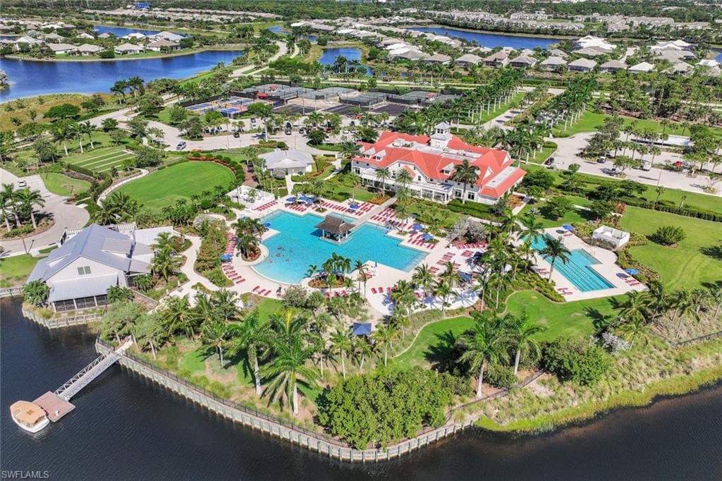 5676 Highbourne Dr, Naples, FL 34113-35
