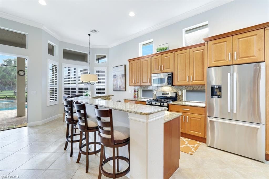 9104 Cherry Oaks Trl, Naples, FL 34114-10