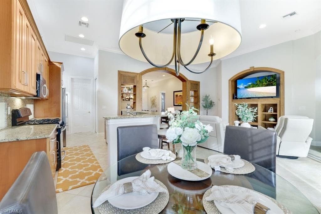 9104 Cherry Oaks Trl, Naples, FL 34114-12
