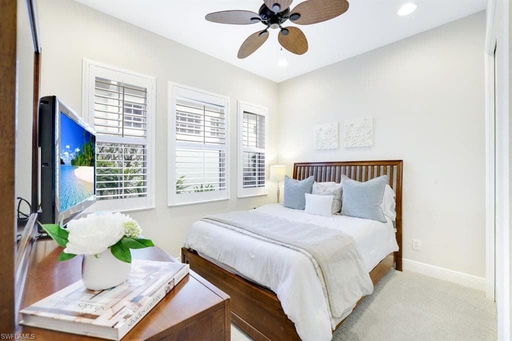 9104 Cherry Oaks Trl, Naples, FL 34114-17