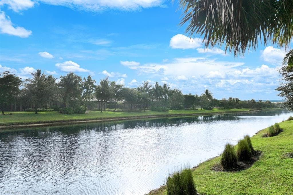 9104 Cherry Oaks Trl, Naples, FL 34114-28