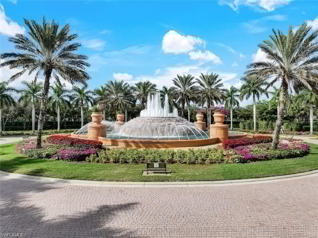 9104 Cherry Oaks Trl, Naples, FL 34114-35