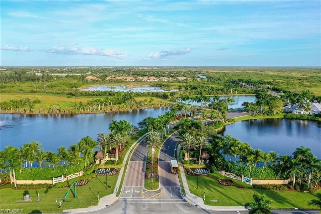 9104 Cherry Oaks Trl, Naples, FL 34114-36