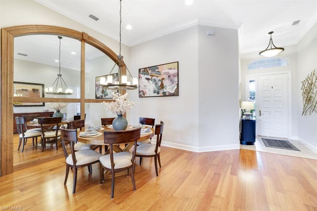 9104 Cherry Oaks Trl, Naples, FL 34114-4
