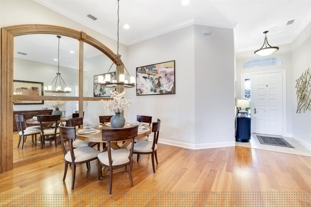 9104 Cherry Oaks Trl, Naples, FL 34114-4