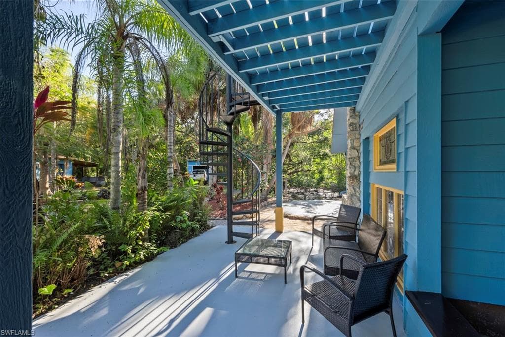 3550 Hazel Rd, Naples, FL 34104-9