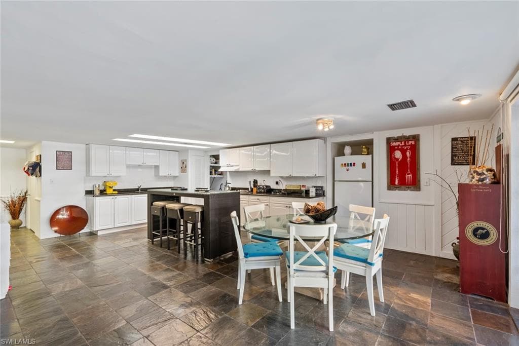 3550 Hazel Rd, Naples, FL 34104-19