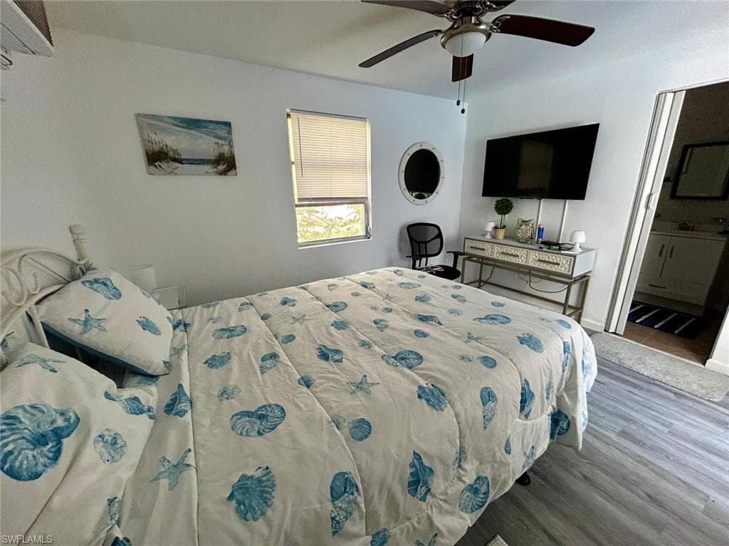 3550 Hazel Rd, Naples, FL 34104-32