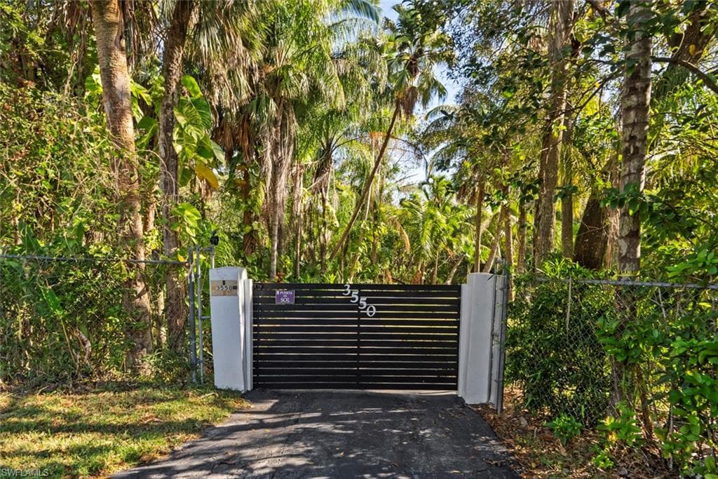 3550 Hazel Rd, Naples, FL 34104-4