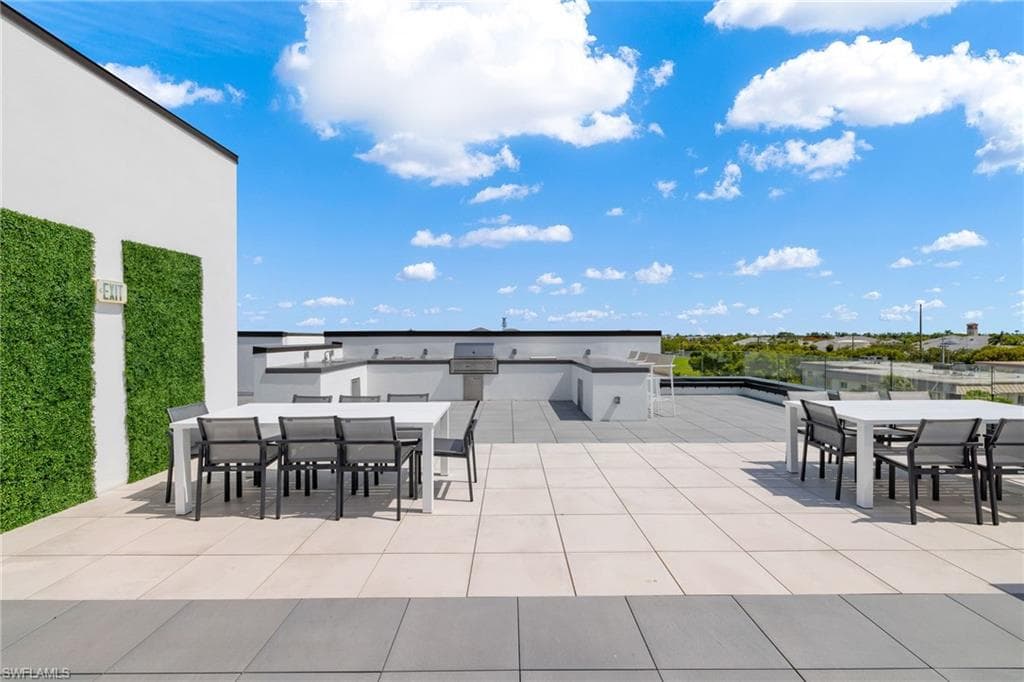 850 Central Ave 207, Naples, FL 34102-27