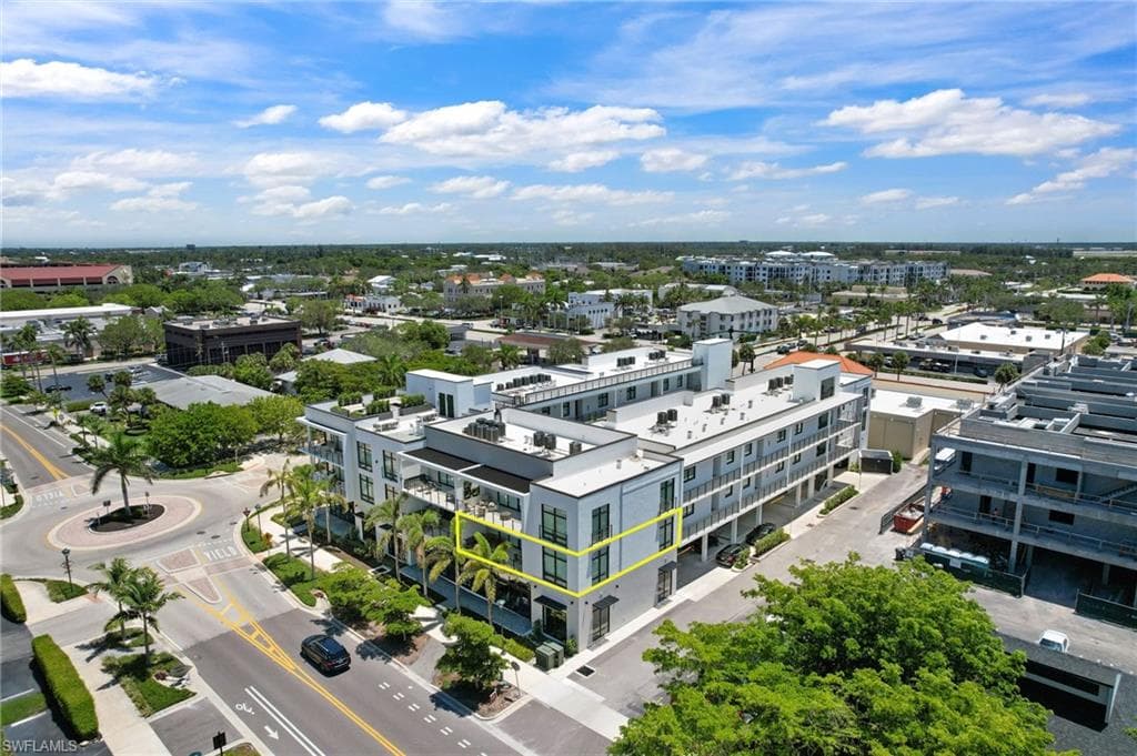 850 Central Ave 207, Naples, FL 34102-32
