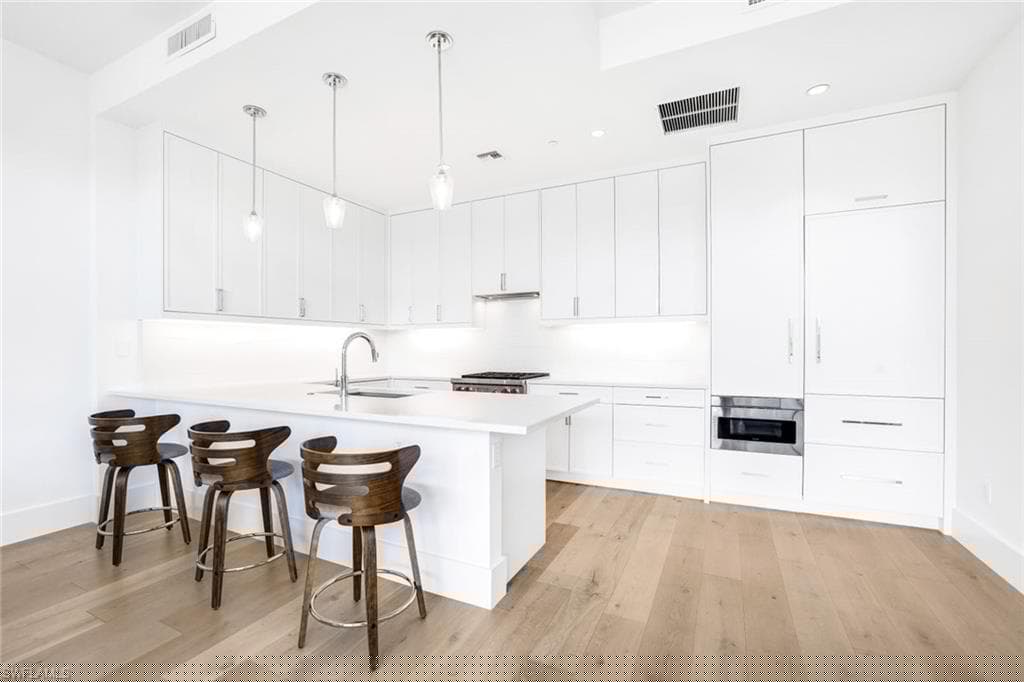 850 Central Ave 207, Naples, FL 34102-7