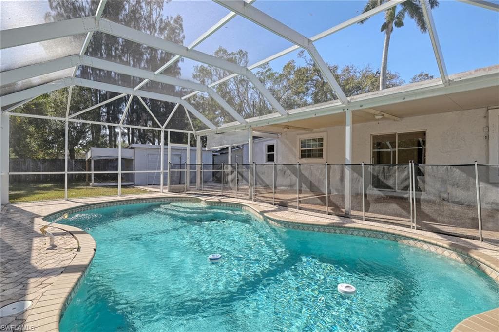1676 Sunset Pl, Fort Myers, FL 33901-22