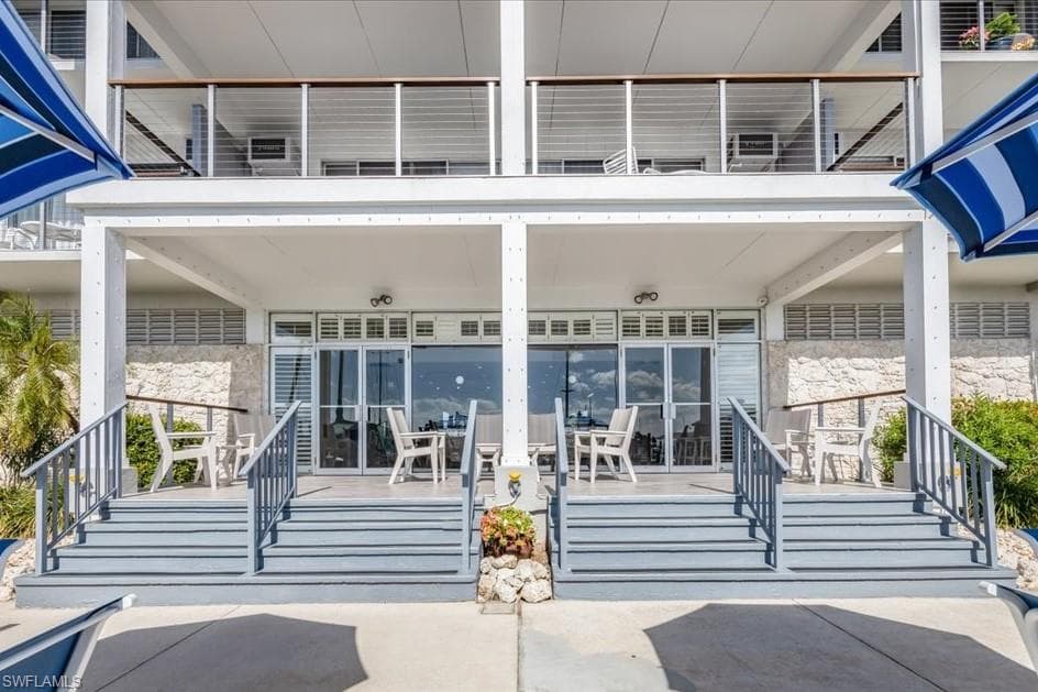 900 Broad Ave S 125, Naples, FL 34102-16