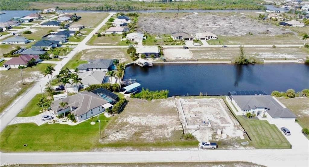 4205 Gulfstream Pkwy, Cape Coral, FL 33993-3