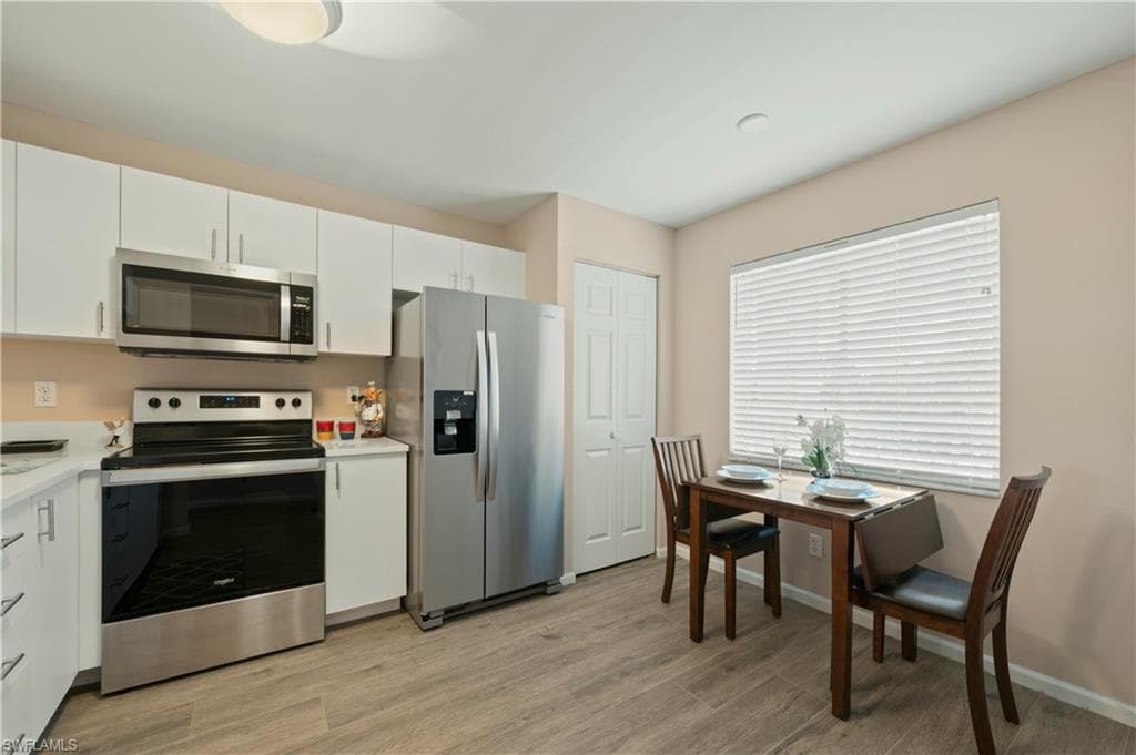1051 Eastham Way B-204, Naples, FL 34104-10