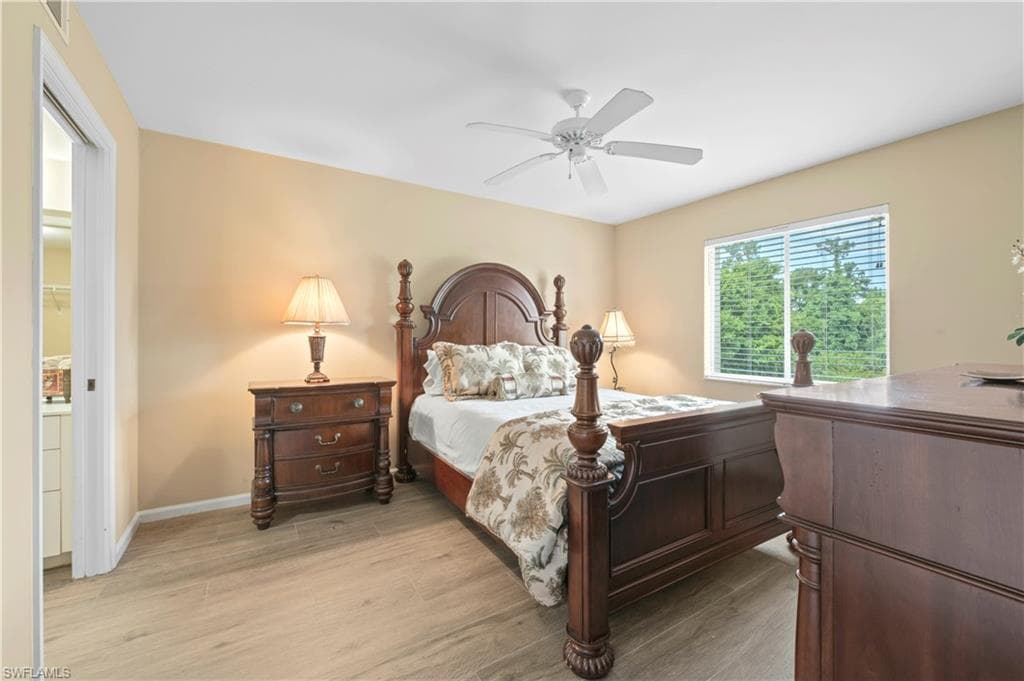 1051 Eastham Way B-204, Naples, FL 34104-11
