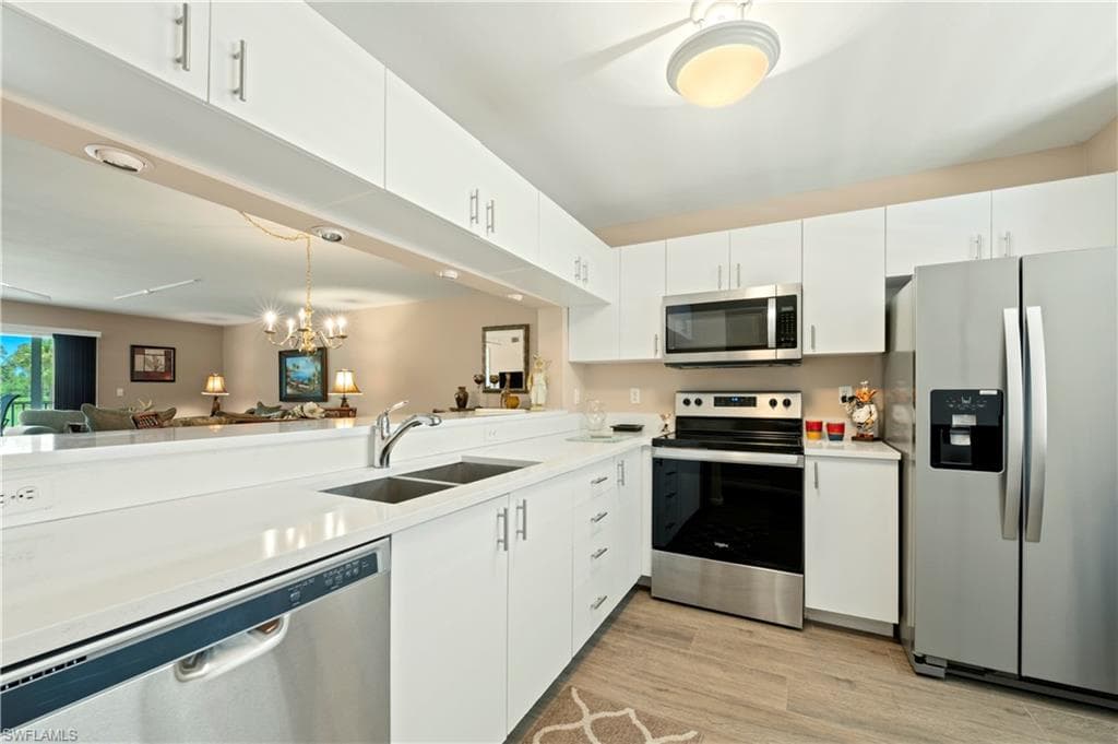 1051 Eastham Way B-204, Naples, FL 34104-1