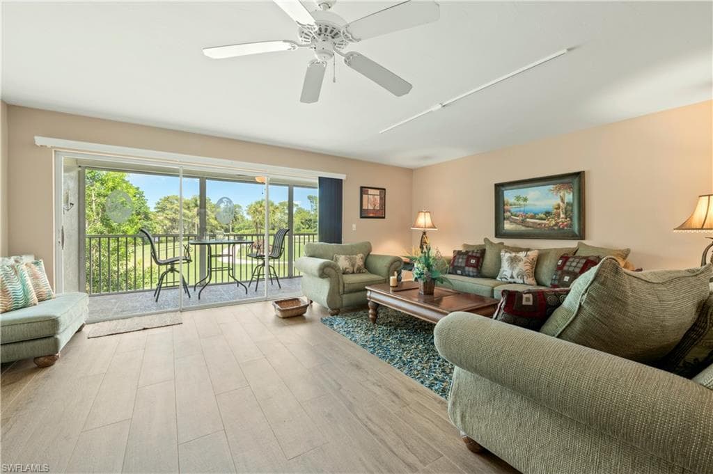 1051 Eastham Way B-204, Naples, FL 34104-3