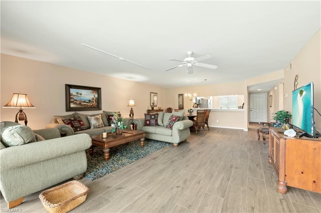 1051 Eastham Way B-204, Naples, FL 34104-7